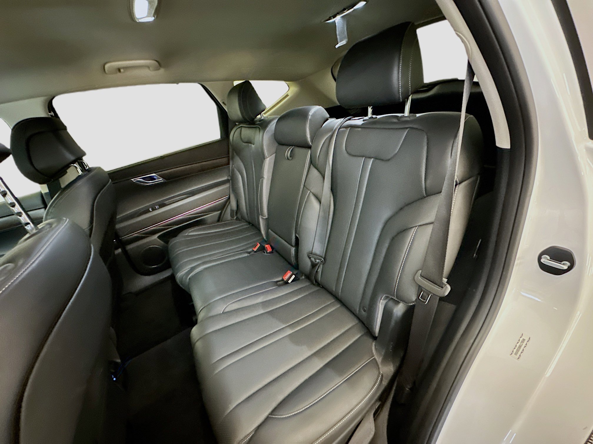 Used 2024 Genesis GV80 2.5T image 29