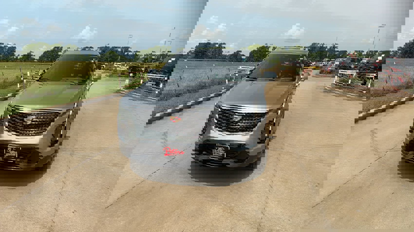 Used 2025 Cadillac XT4 Premium Luxury image 3