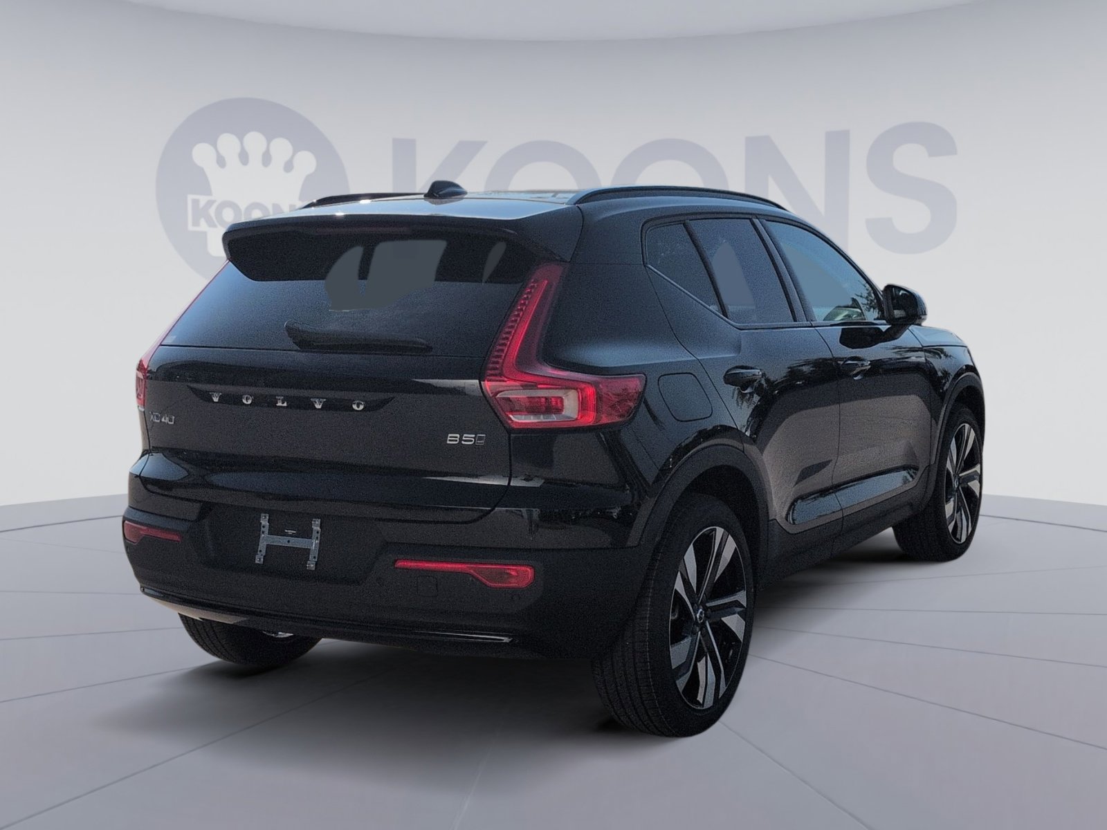 New 2026 Volvo XC40 B5 Ultra w/ Protection Package Premier image 7