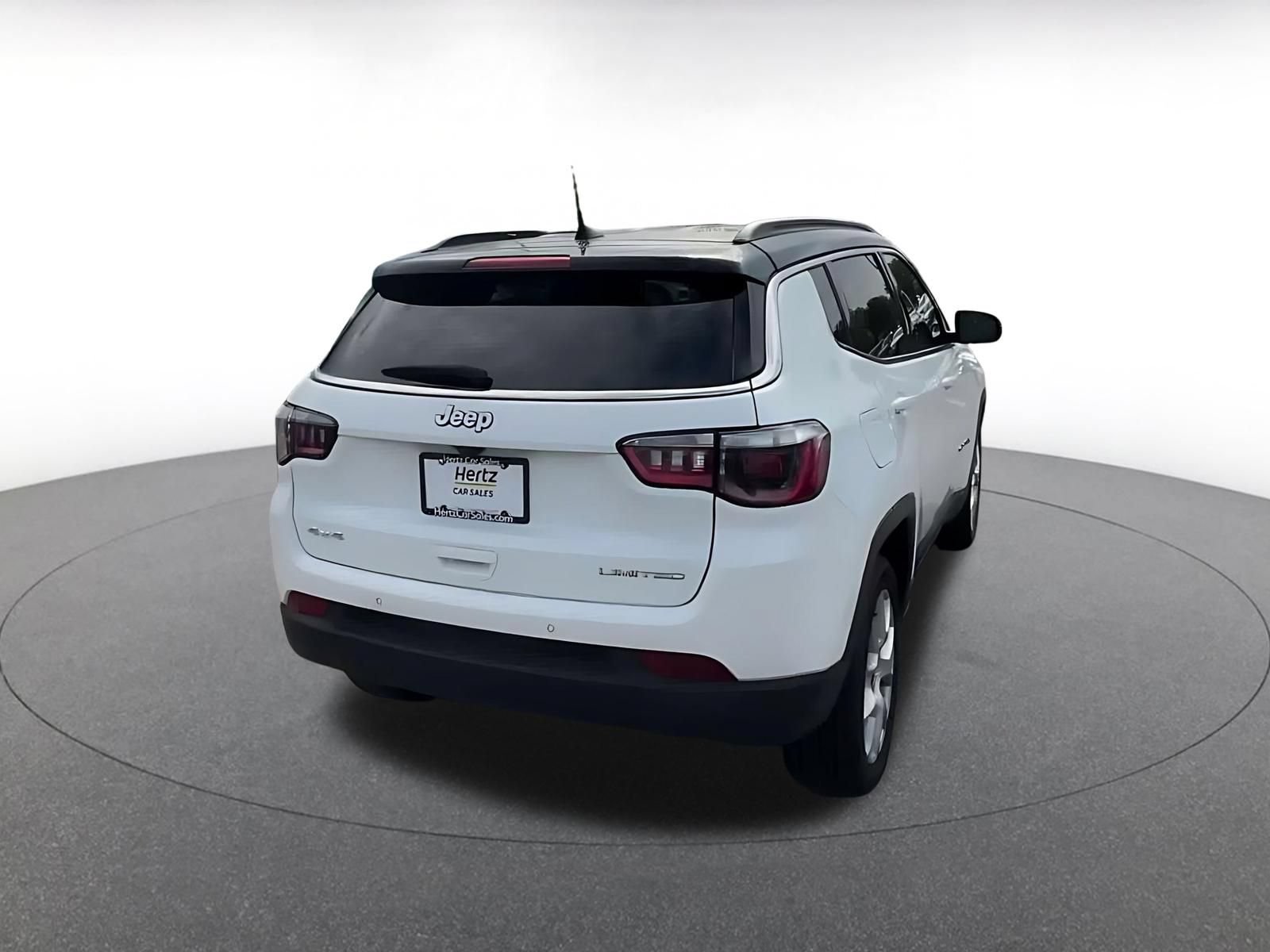 Used 2025 Jeep Compass Limited AWD/4WD image 14