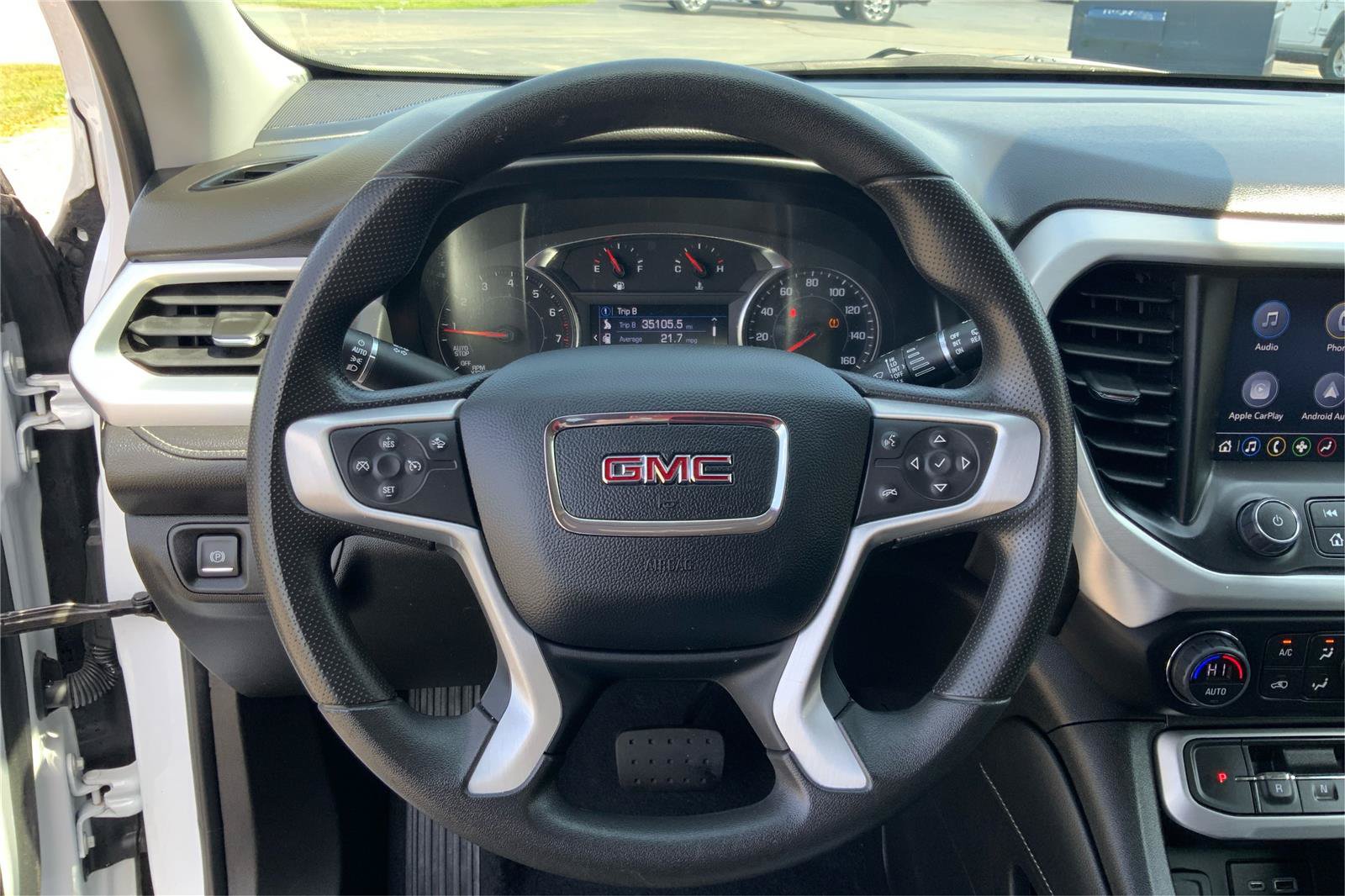 Used 2023 GMC Acadia SLE w/ Driver Convenience Package AWD/4WD image 16