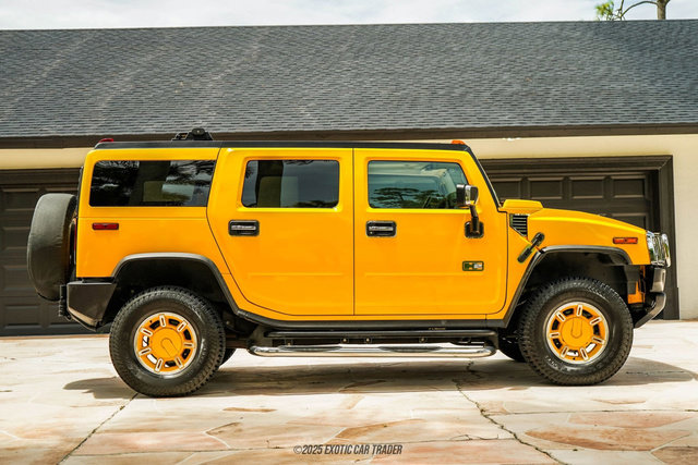 Used 2003 HUMMER H2 w/ Preferred Equipment Group image 9