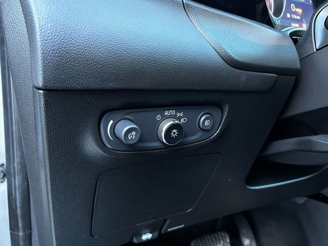 Used 2023 Buick Encore GX Essence w/ Experience Buick Package image 12