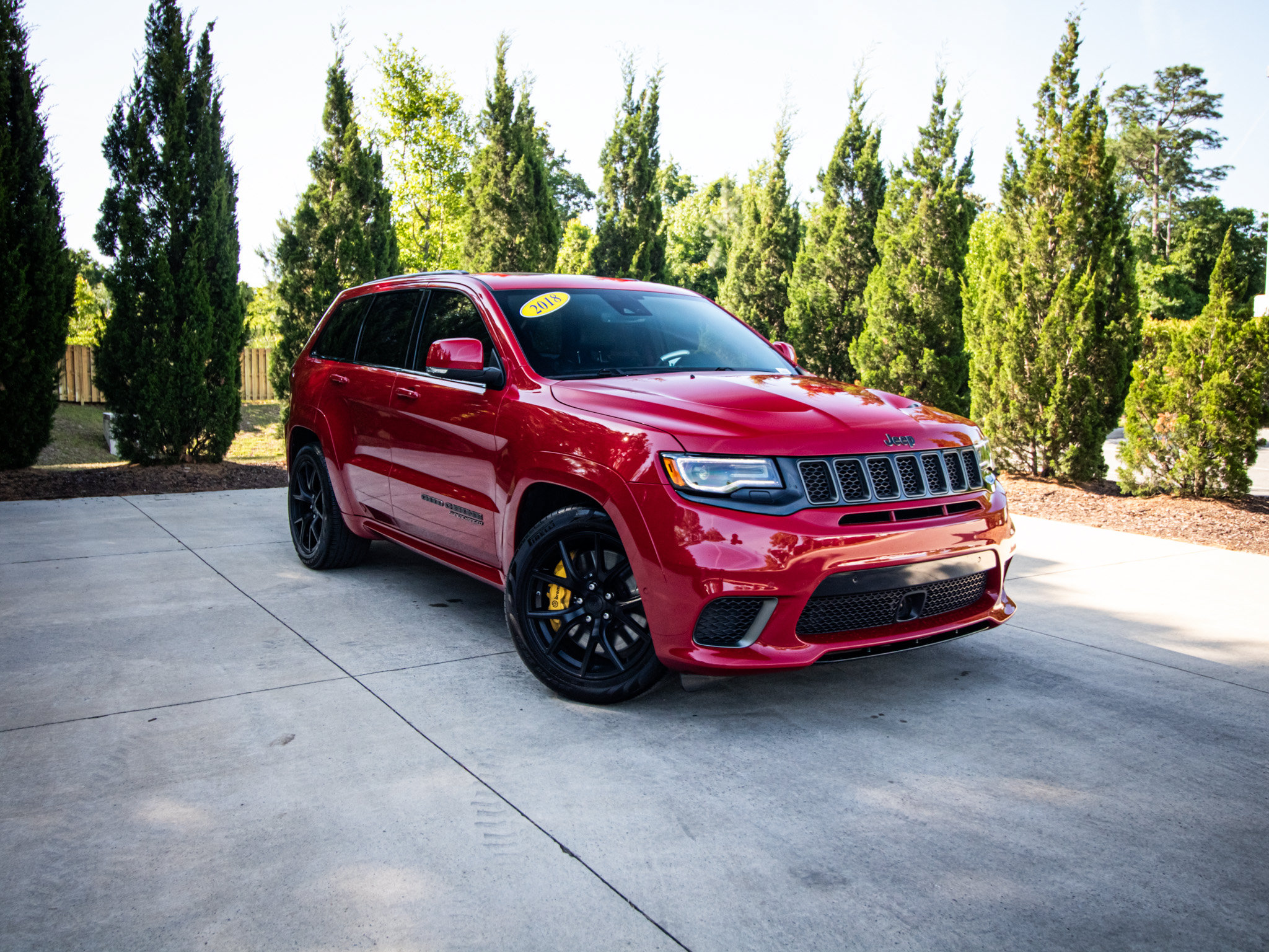 Used 2018 Jeep Grand Cherokee Trackhawk AWD/4WD image 2