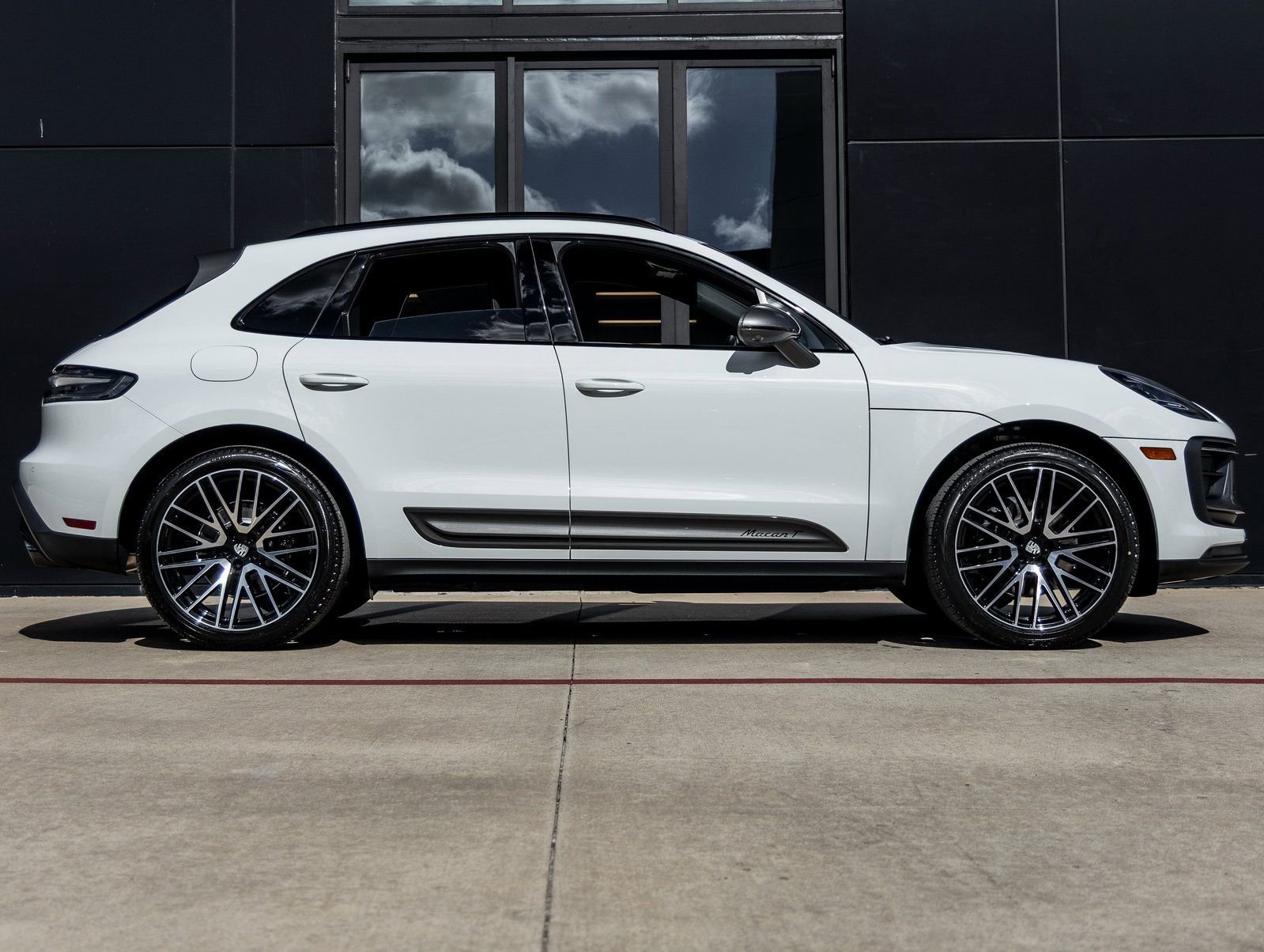 New 2026 Porsche Macan Turbo image 12