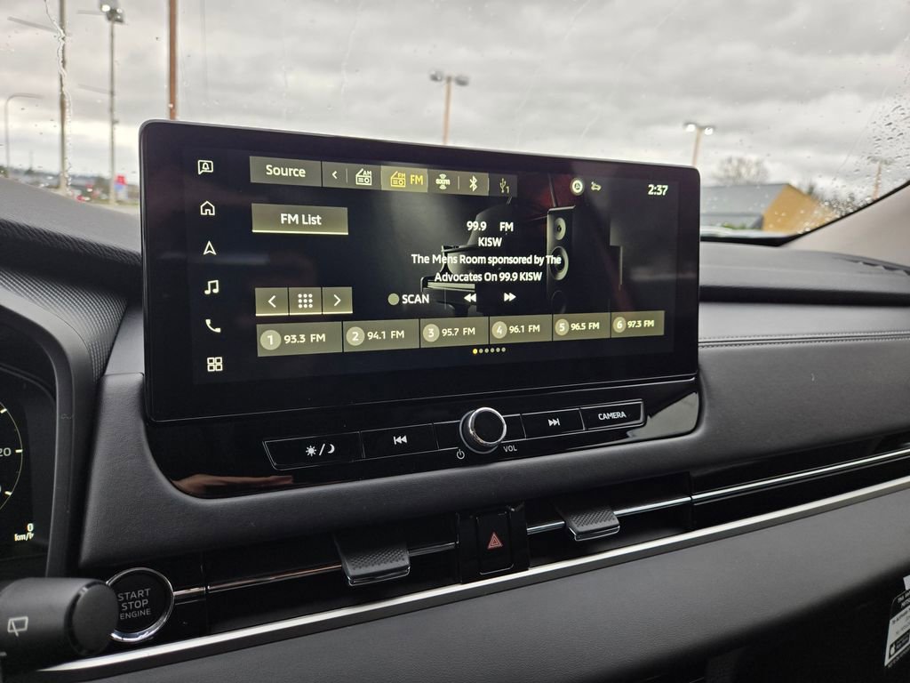 New 2025 Mitsubishi Outlander SE image 10