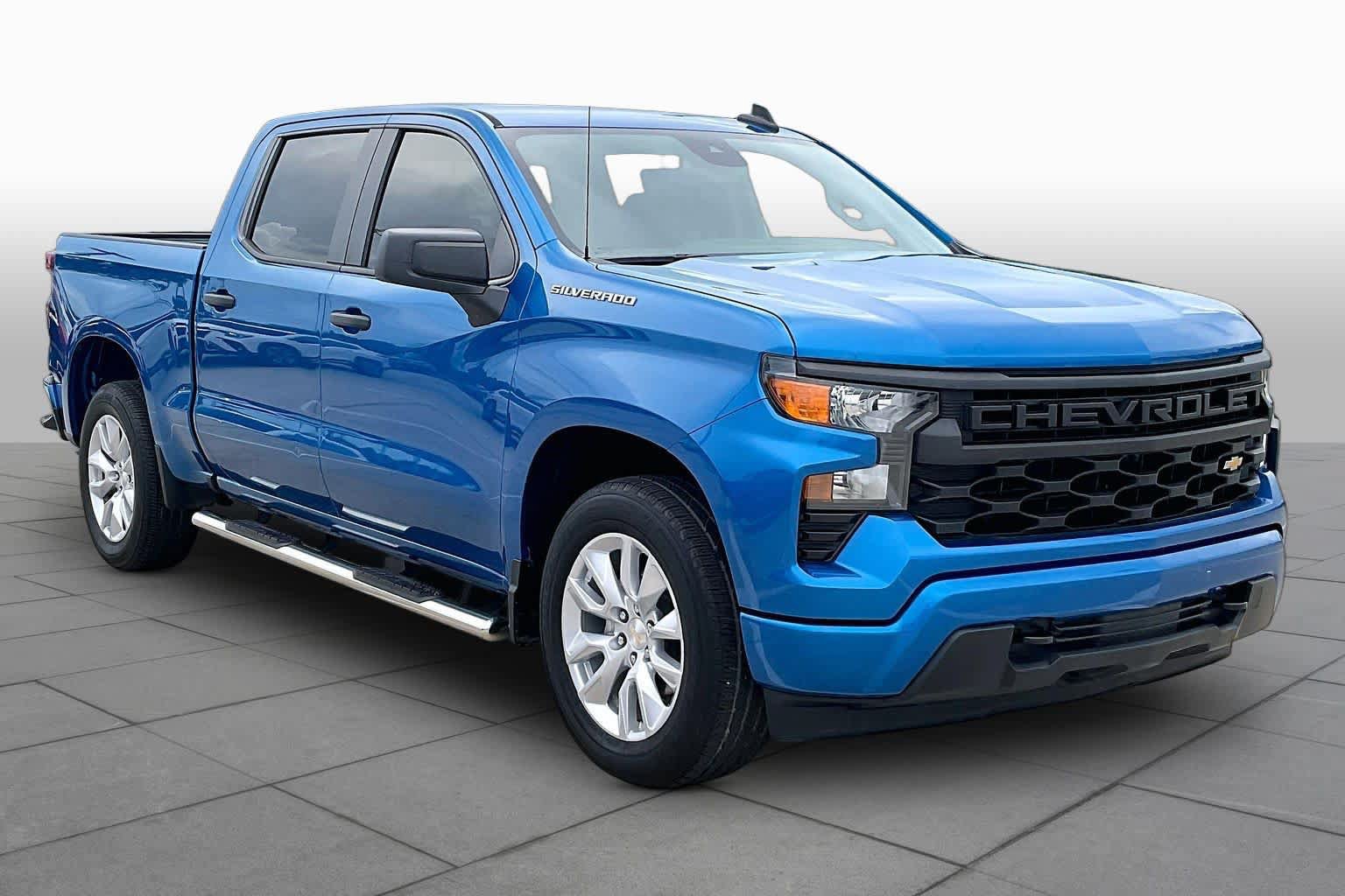 Used 2022 Chevrolet Silverado 1500 Custom RWD image 3