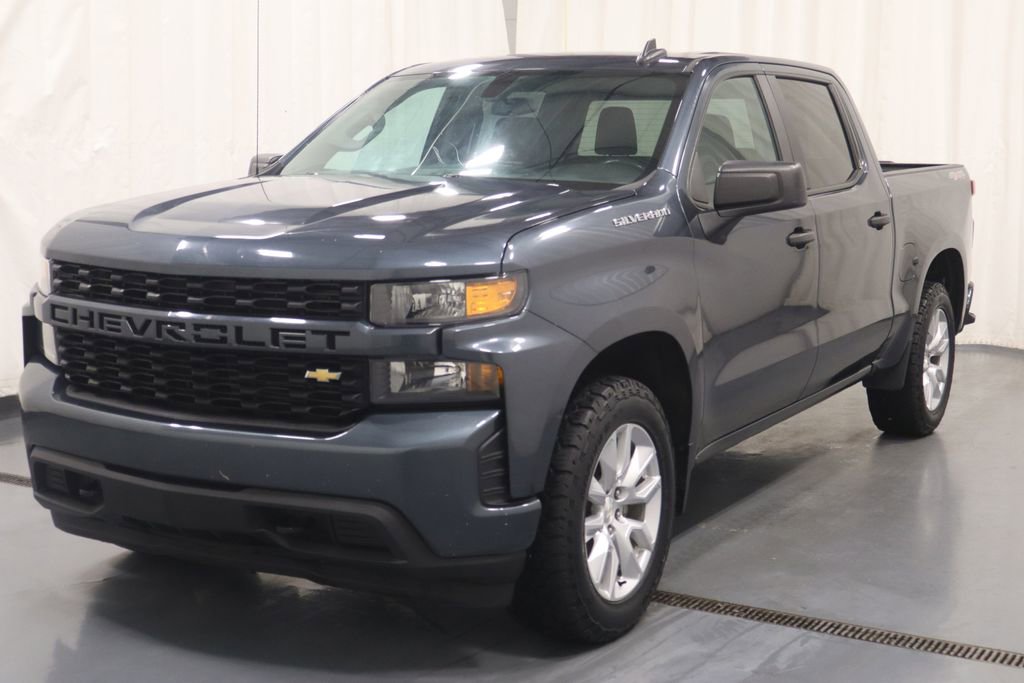 Used 2020 Chevrolet Silverado 1500 Custom w/ Custom Value Package AWD/4WD image 7