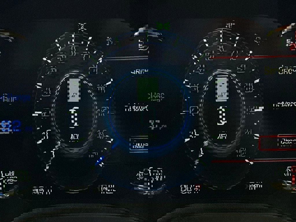 Used 2019 Cadillac Escalade Platinum image 18