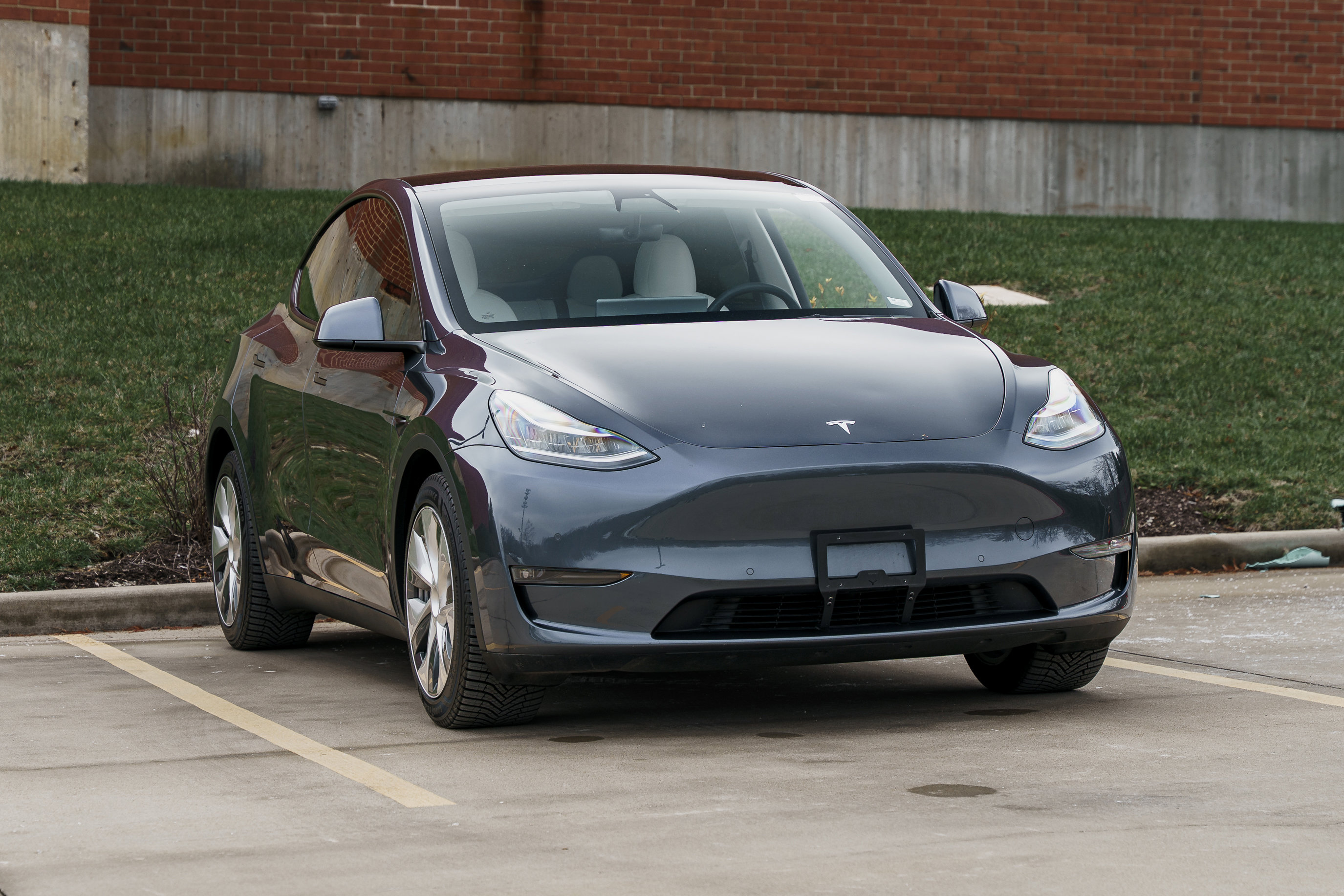 Used 2022 Tesla Model Y Long Range image 2