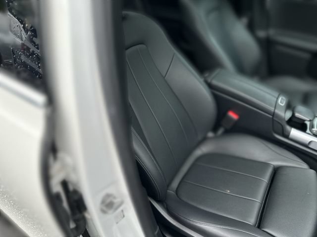 Used 2022 Mercedes-Benz GLB 250 4MATIC image 26