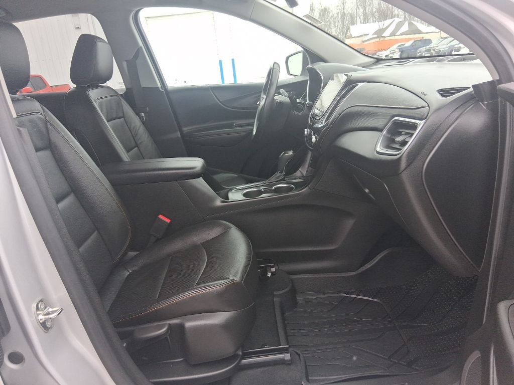 Used 2020 Chevrolet Equinox Premier image 17