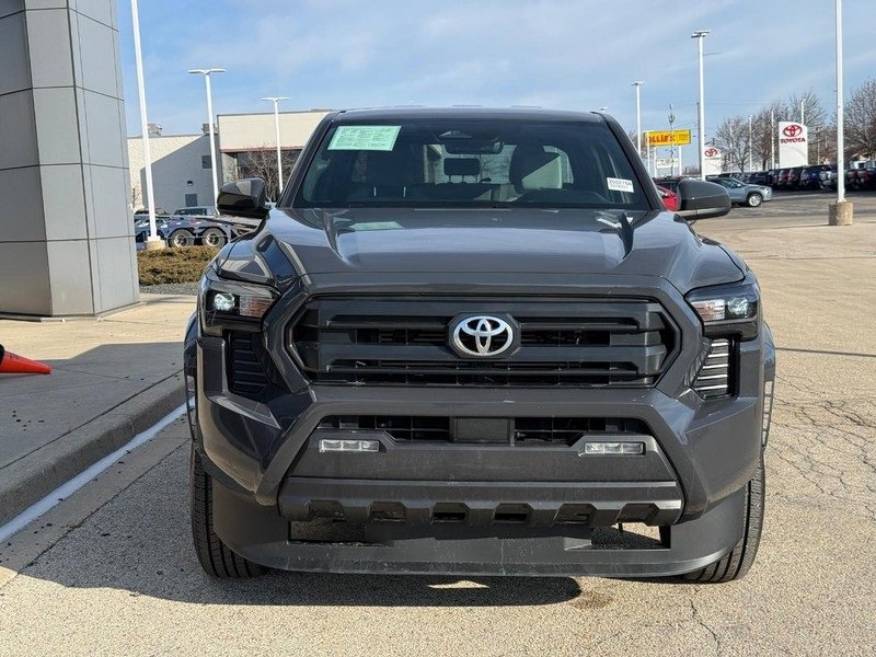 Used 2025 Toyota Tacoma SR5 image 8