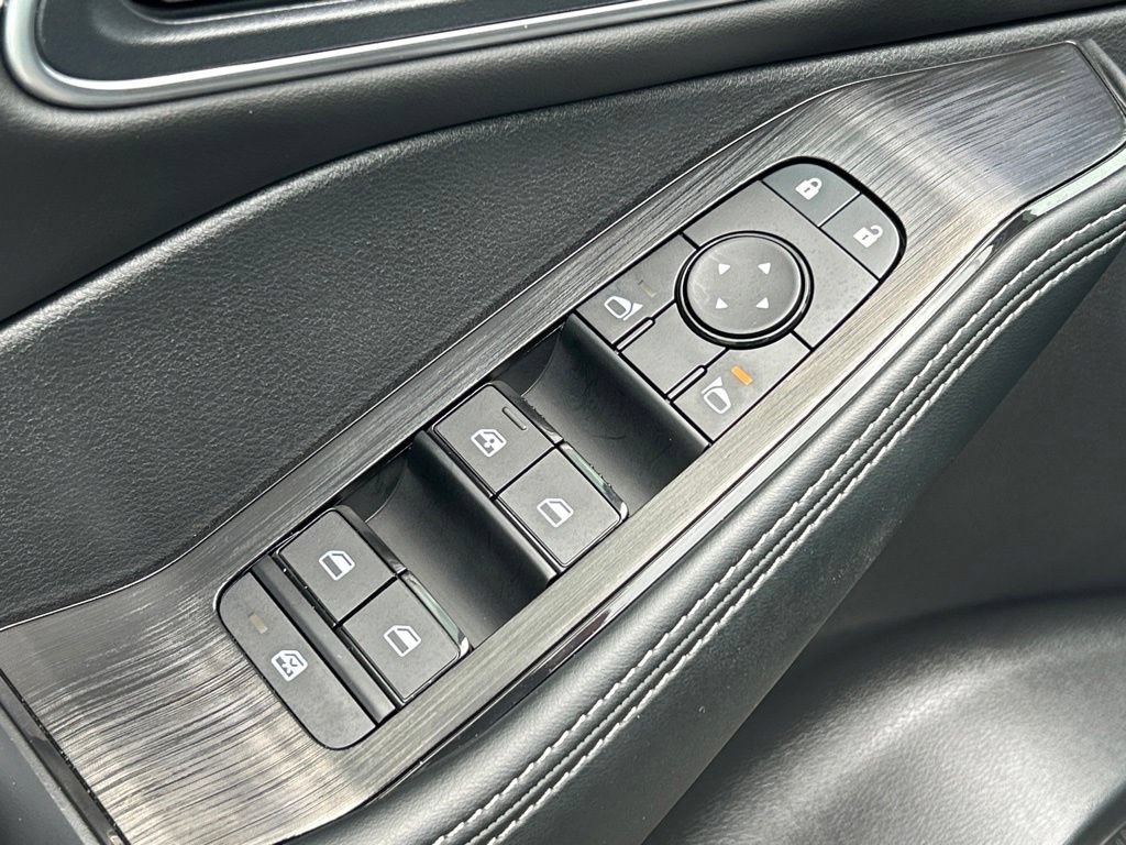 Certified 2026 Nissan Rogue Platinum w/ Platinum Premium Package AWD/4WD image 21