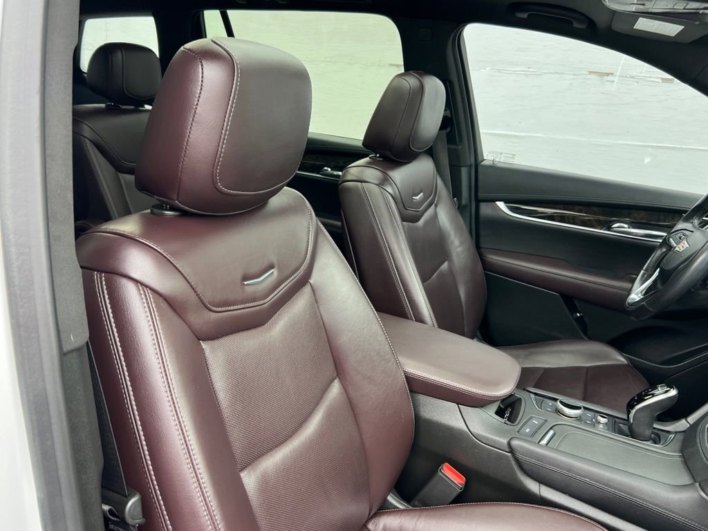Used 2022 Cadillac XT6 Premium Luxury image 29