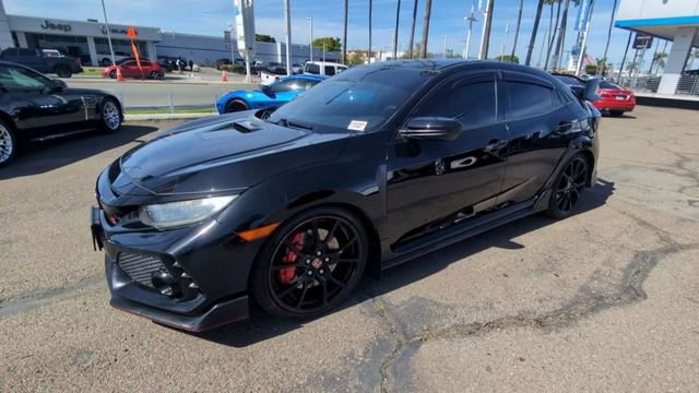 Used 2018 Honda Civic Type R image 4