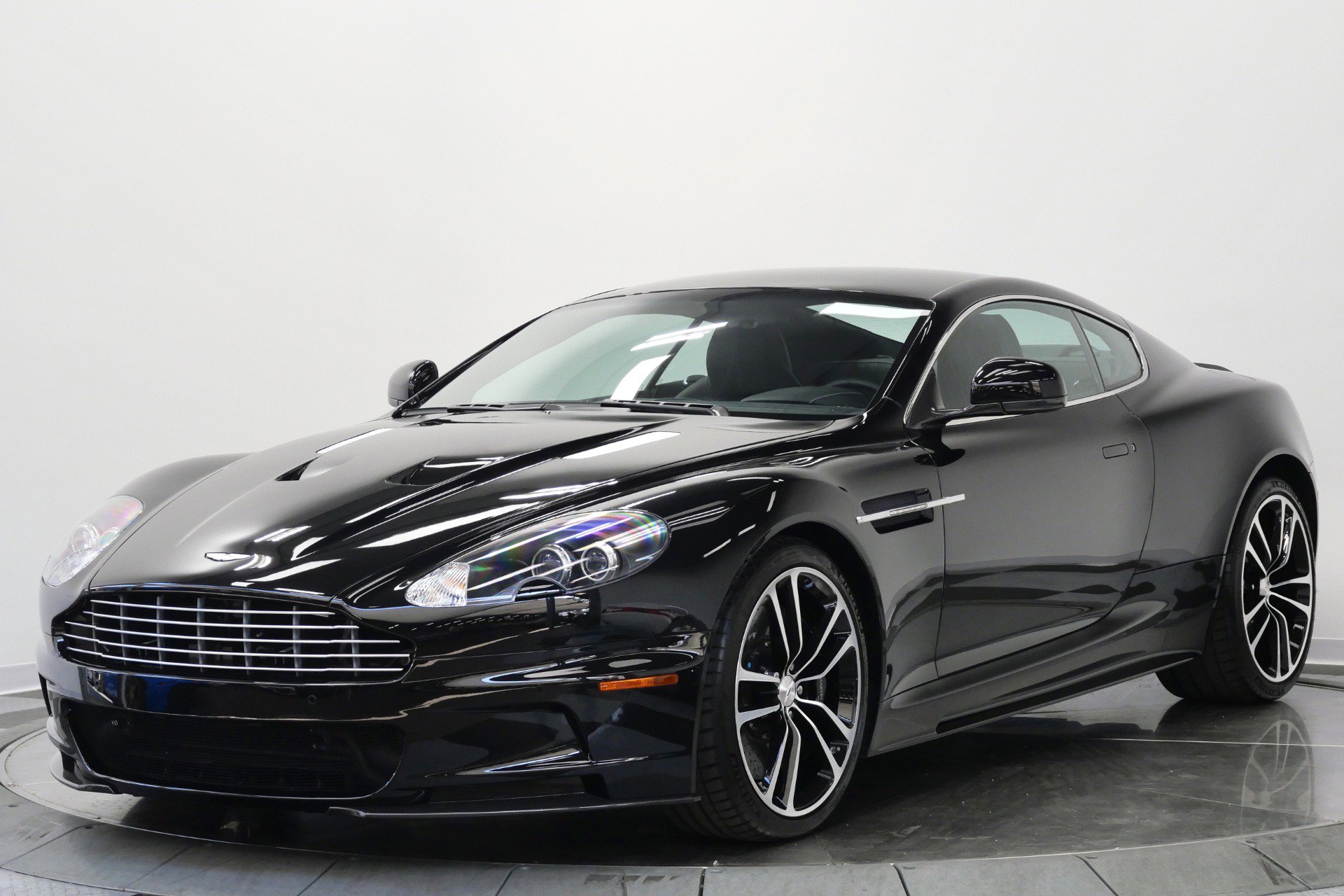 Used 2012 Aston Martin DBS Carbon Black RWD image 5