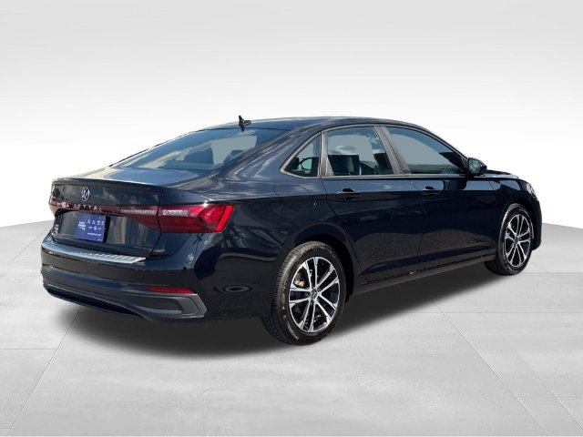 Used 2026 Volkswagen Jetta Sport FWD image 7