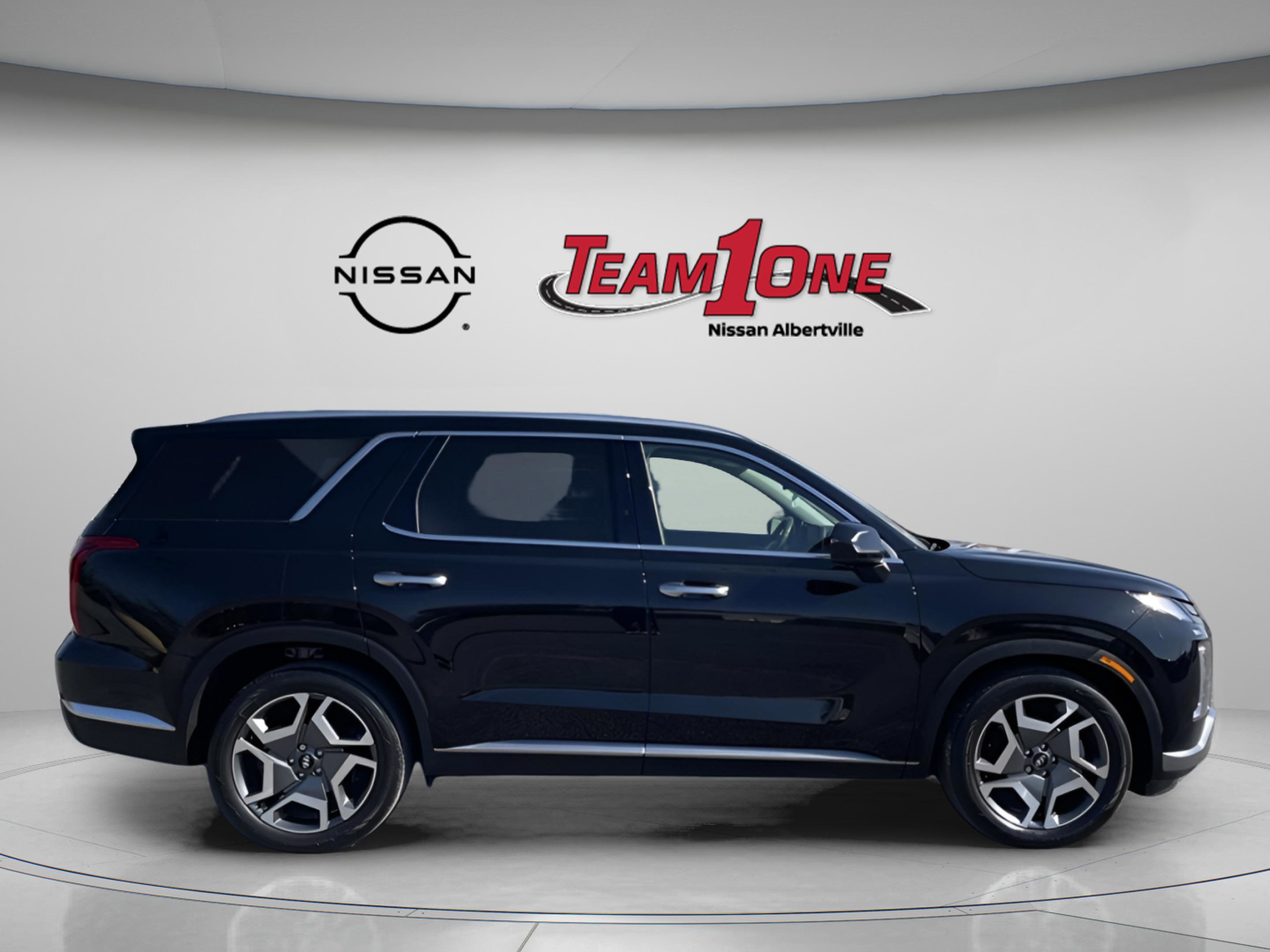 Used 2024 Hyundai Palisade Limited image 6