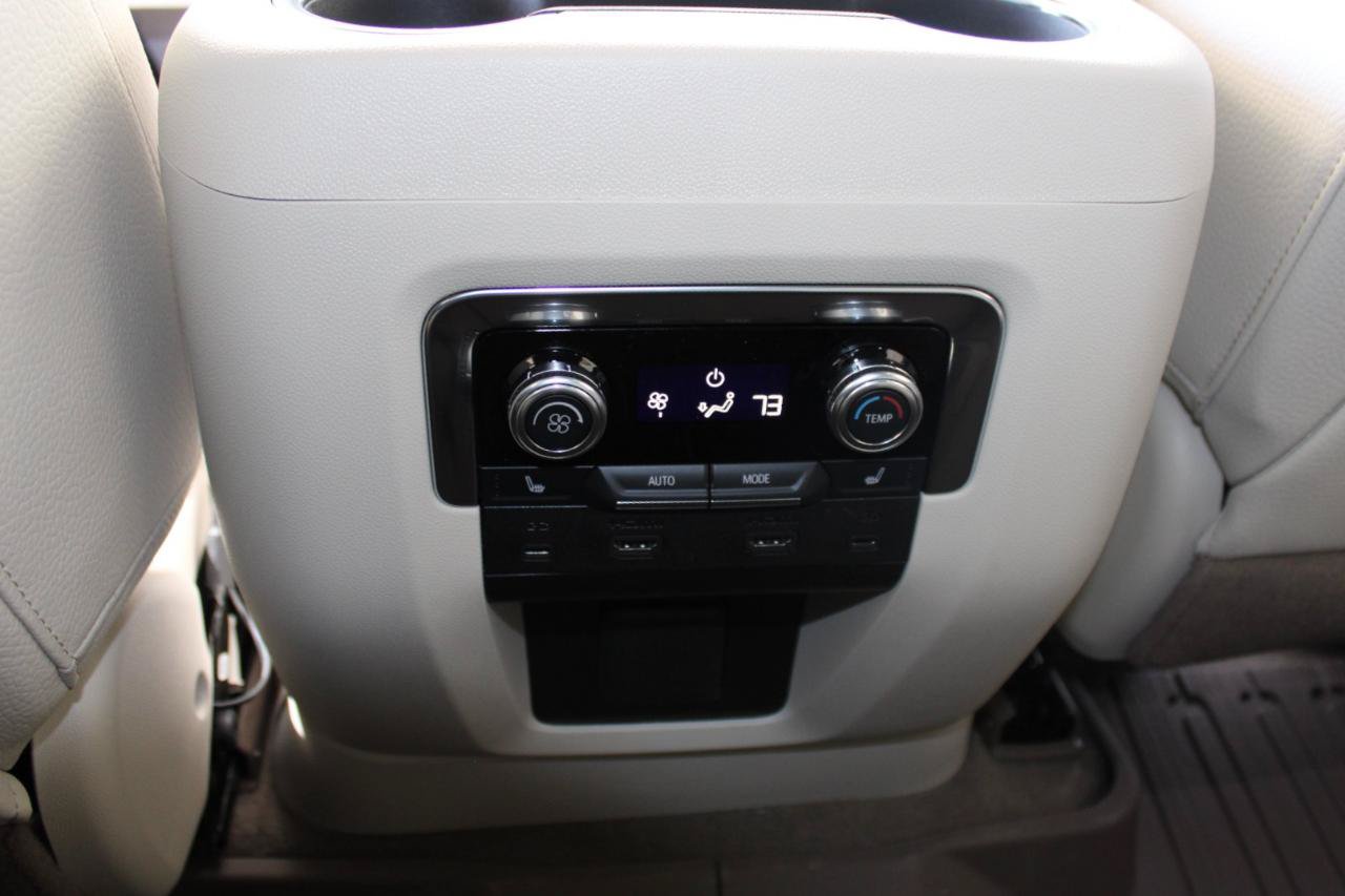 Used 2026 GMC Yukon XL Denali w/ Denali Reserve Package AWD/4WD image 32