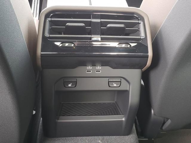 New 2026 BMW 540i xDrive w/ M Sport Package image 13