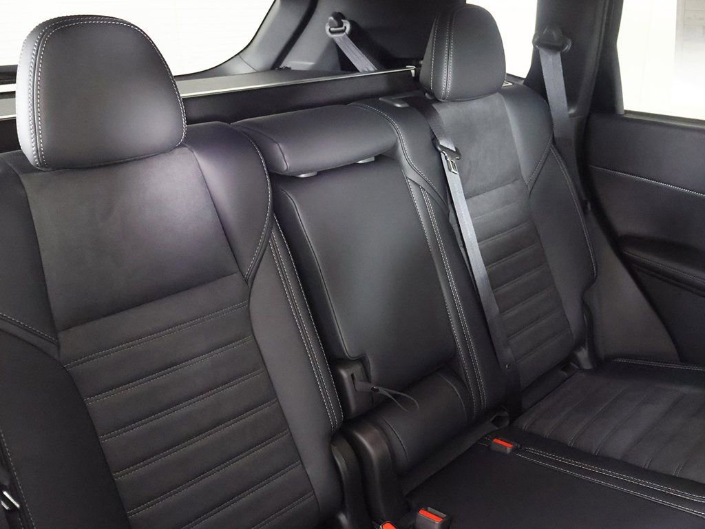 New 2026 Mitsubishi Outlander SE image 32