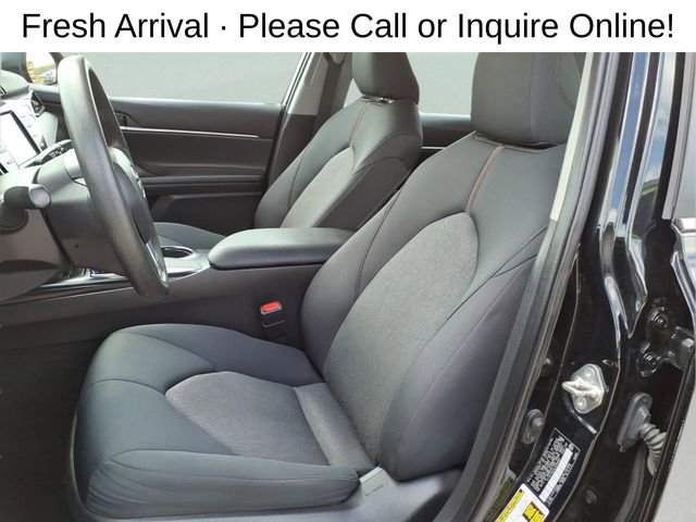 Used 2020 Toyota Camry LE image 12