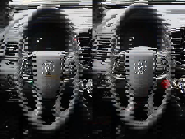 New 2025 Honda Ridgeline Black Edition image 17