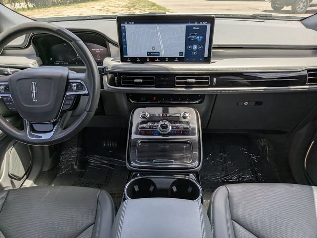 Used 2023 Lincoln Nautilus Reserve FWD image 17