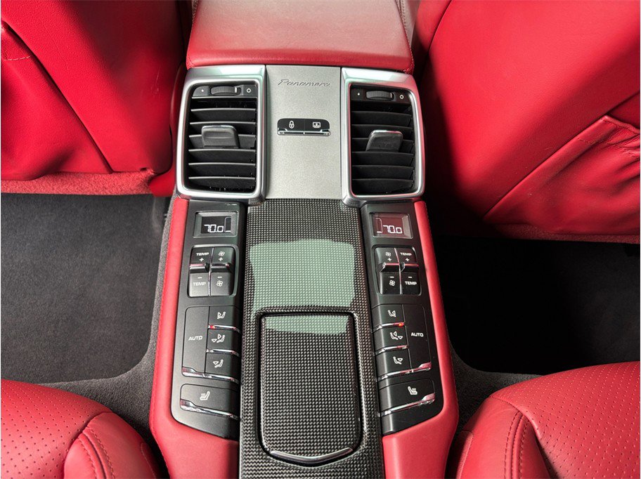 Used 2016 Porsche Panamera GTS image 39