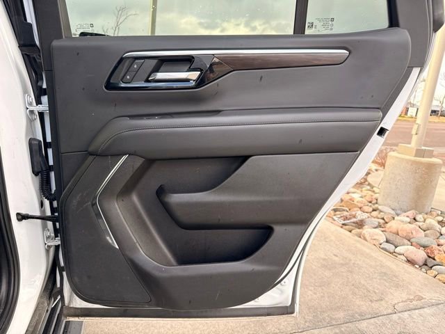 Used 2025 Chevrolet Tahoe LT image 29