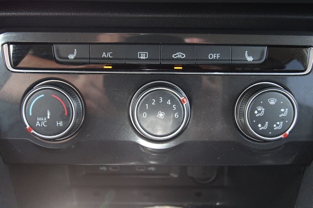 Used 2024 Volkswagen Tiguan Wolfsburg Edition AWD/4WD image 27