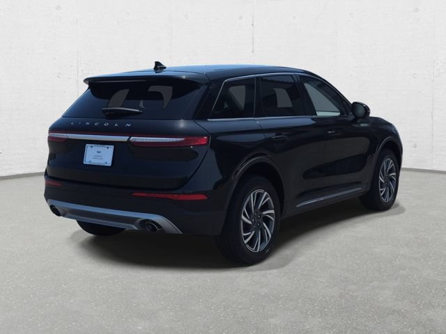 Used 2024 Lincoln Corsair AWD w/ Equipment Group 101A image 5