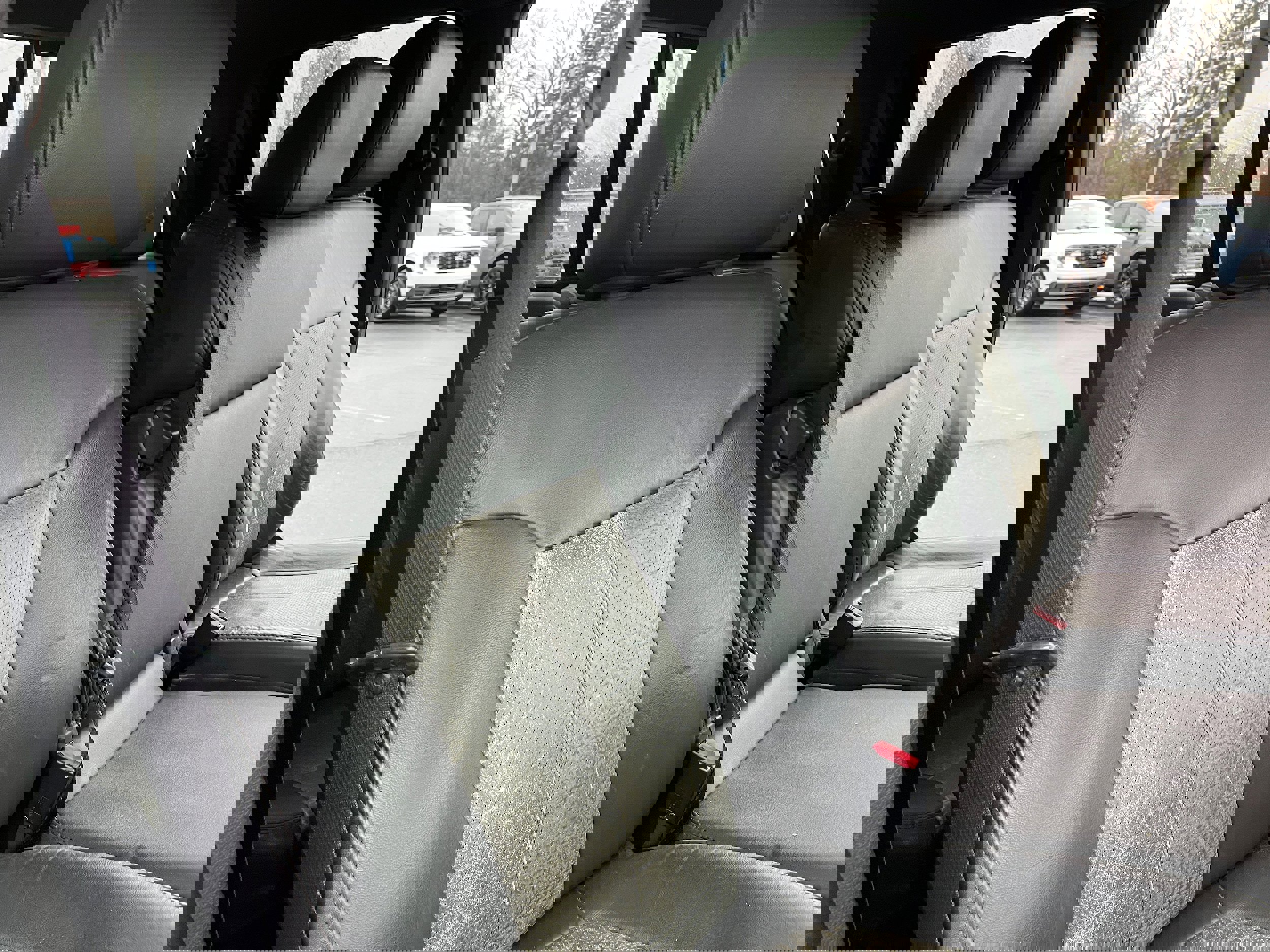 Used 2011 Ford F350 Lariat w/ Lariat Interior Pkg image 18