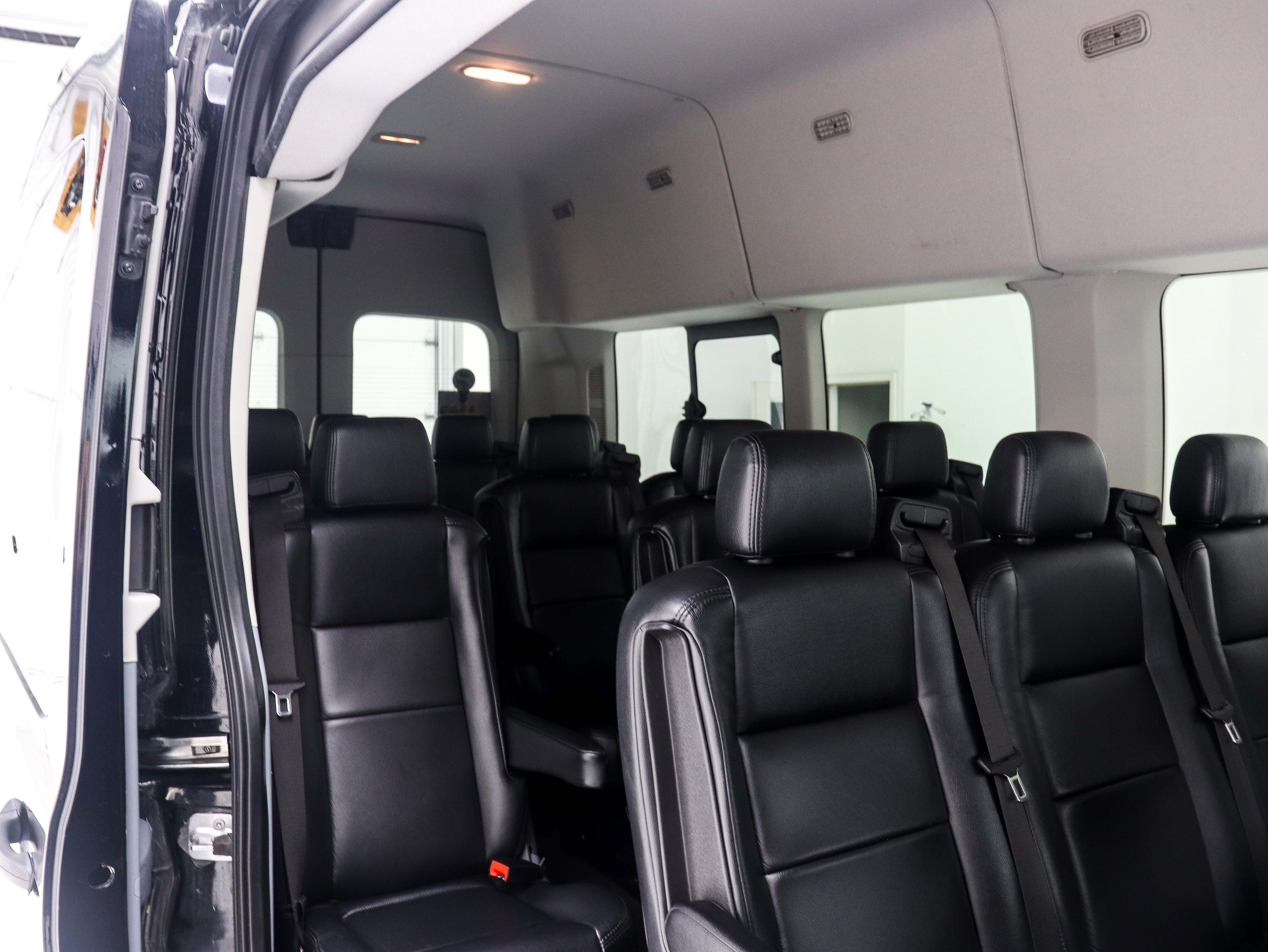 Used 2019 Ford Transit 350 XLT RWD image 12