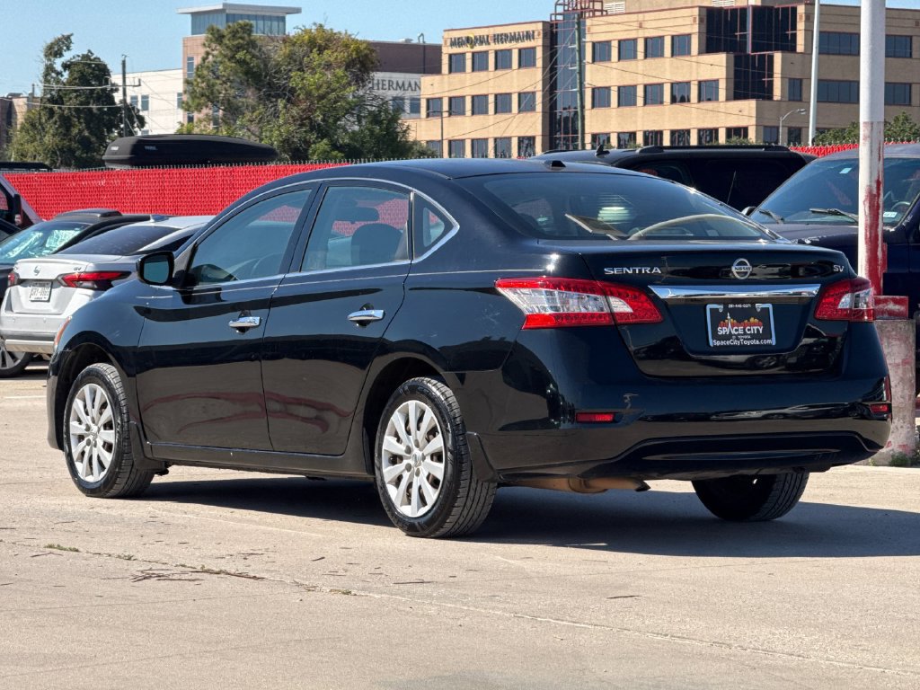 Used 2015 Nissan Sentra SV FWD image 4