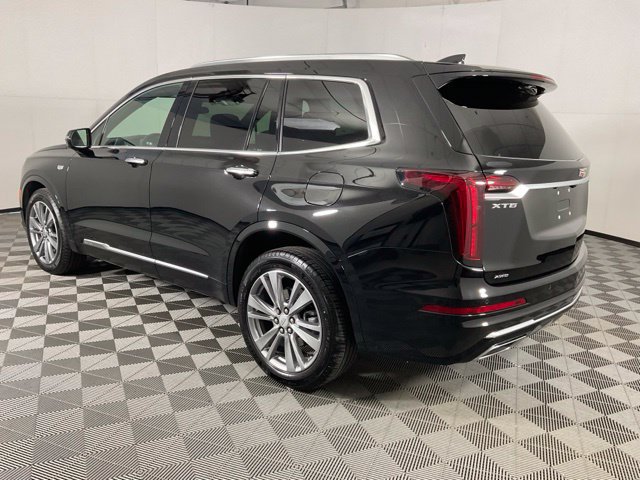 Used 2025 Cadillac XT6 Premium Luxury w/ LPO, Floor Liner Package AWD/4WD image 4