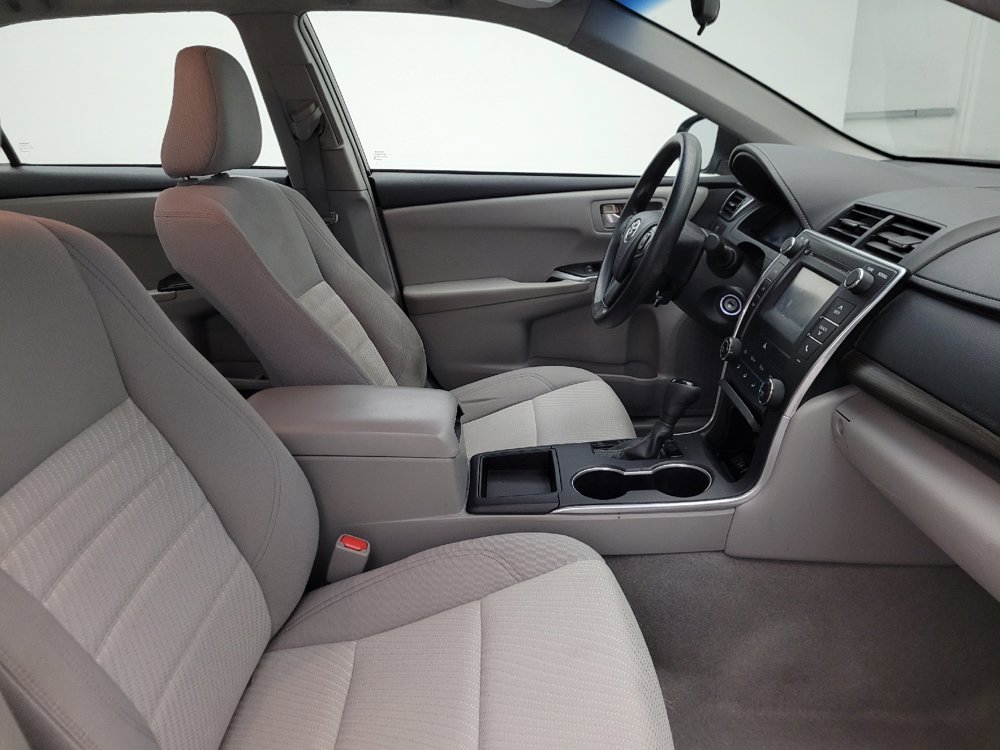 Used 2015 Toyota Camry LE FWD image 21