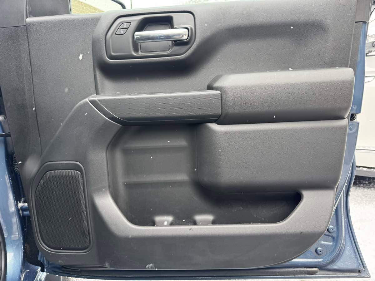 Used 2024 Chevrolet Silverado 1500 Custom image 26