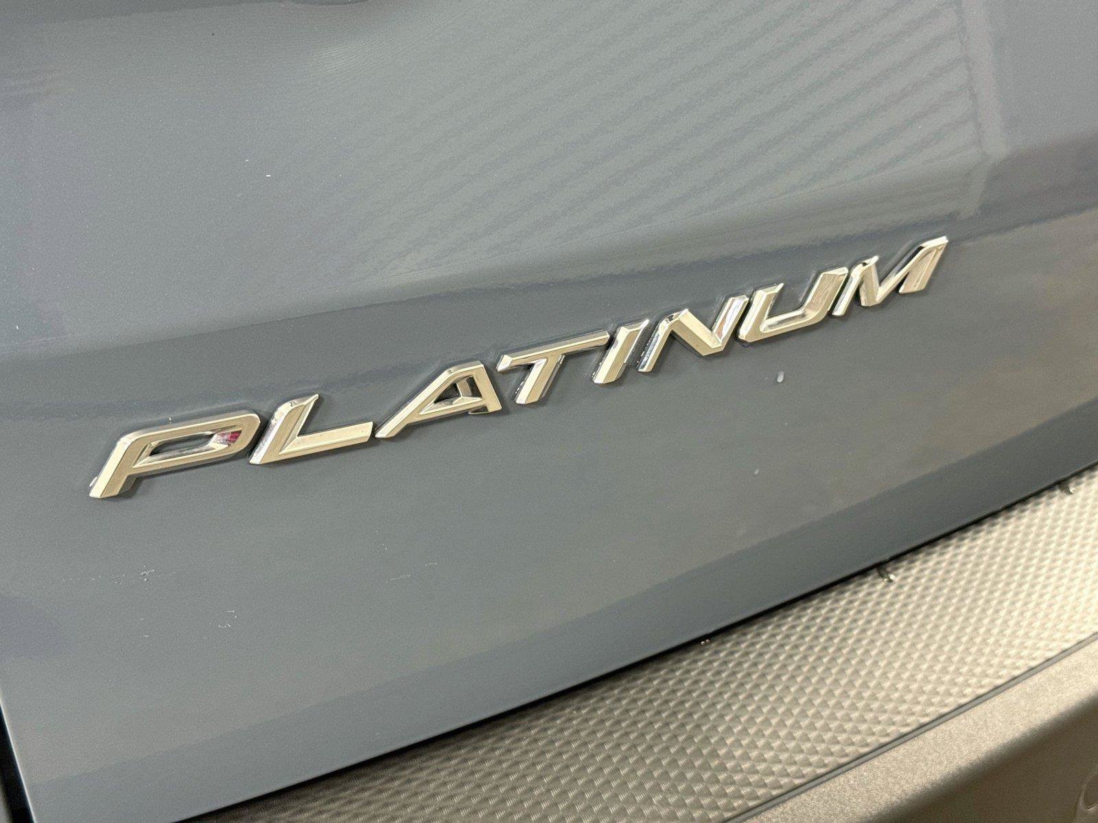 Used 2023 Ford Escape Platinum w/ Class II Trailer Tow Package AWD/4WD image 38