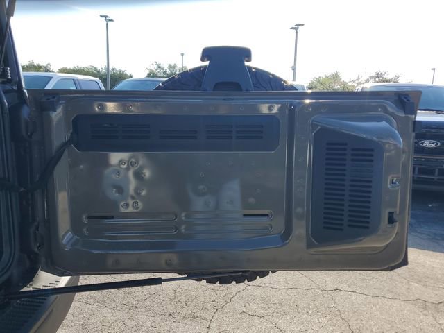 Used 2025 Ford Bronco Badlands AWD/4WD image 9