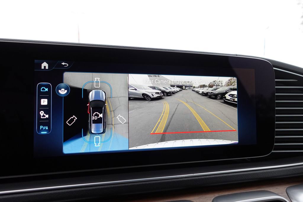 Used 2025 Mercedes-Benz GLS 450 4MATIC image 18