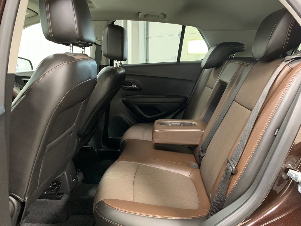 Used 2015 Chevrolet Trax LT w/ LT Sun and Sound Package image 19