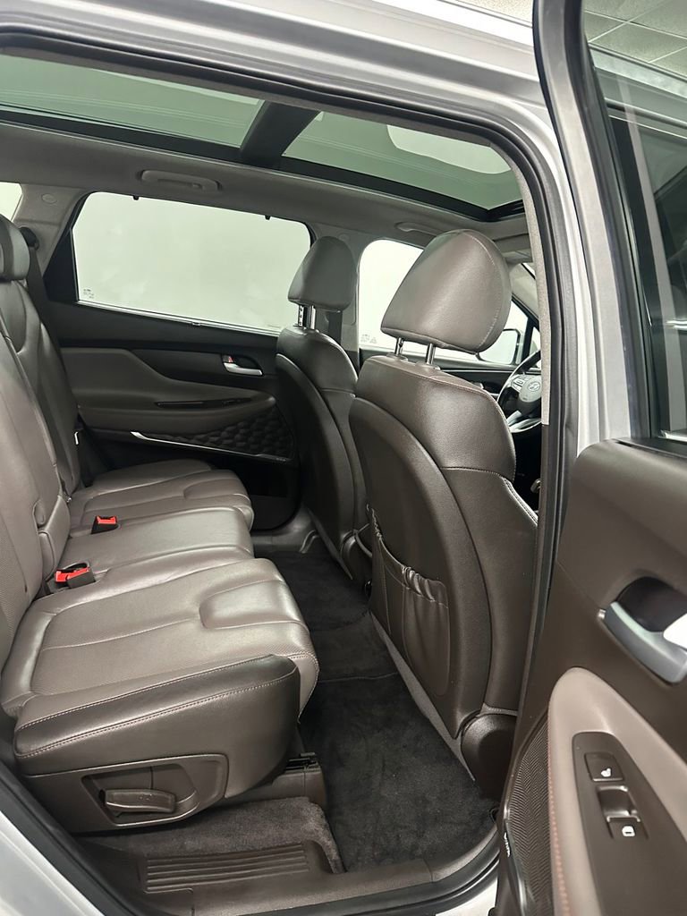 Used 2019 Hyundai Santa Fe AWD image 35
