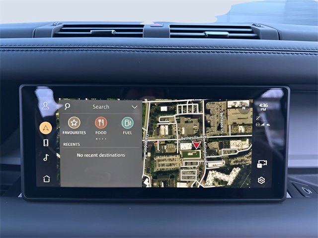 Used 2024 Land Rover Defender 110 S image 21