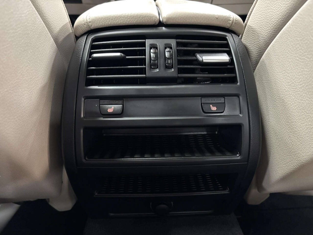 Used 2012 BMW 528i xDrive Sedan AWD/4WD image 23