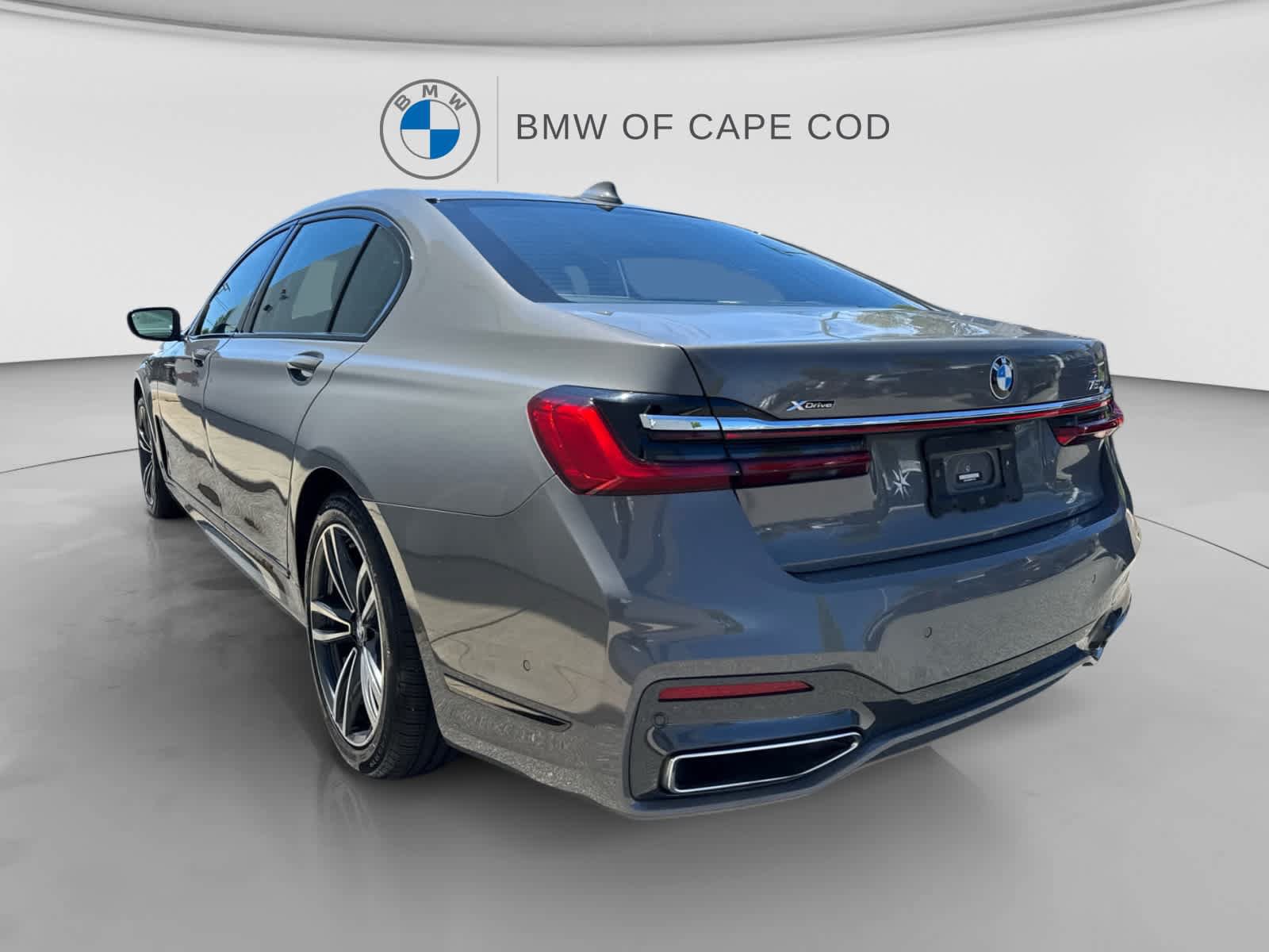 Used 2022 BMW 750Li xDrive AWD/4WD image 9