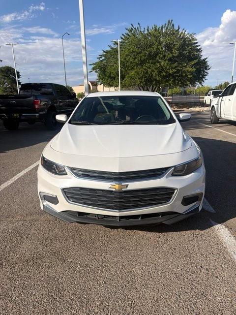 Used 2018 Chevrolet Malibu LT FWD image 1