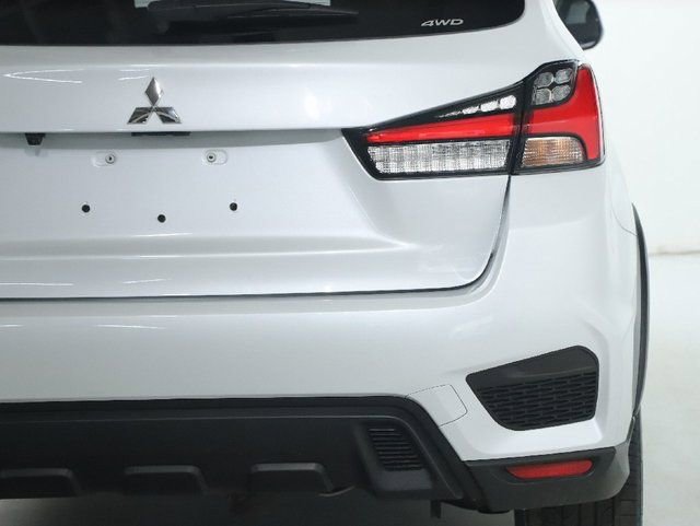 Used 2025 Mitsubishi Outlander Sport AWD image 41