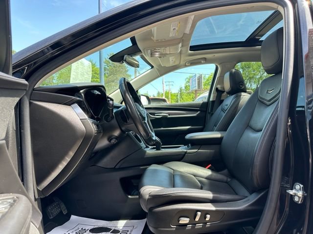 Used 2019 Cadillac XT5 Premium Luxury w/ Driver Assist Package AWD/4WD image 10